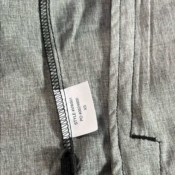 Vuori Black and Gray Windbreaker Jacket pit to pit 19 - Picture 6 of 6